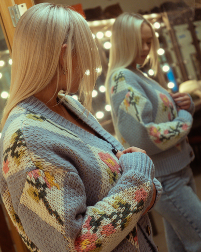 Cropped Chunky Floral Cardigan