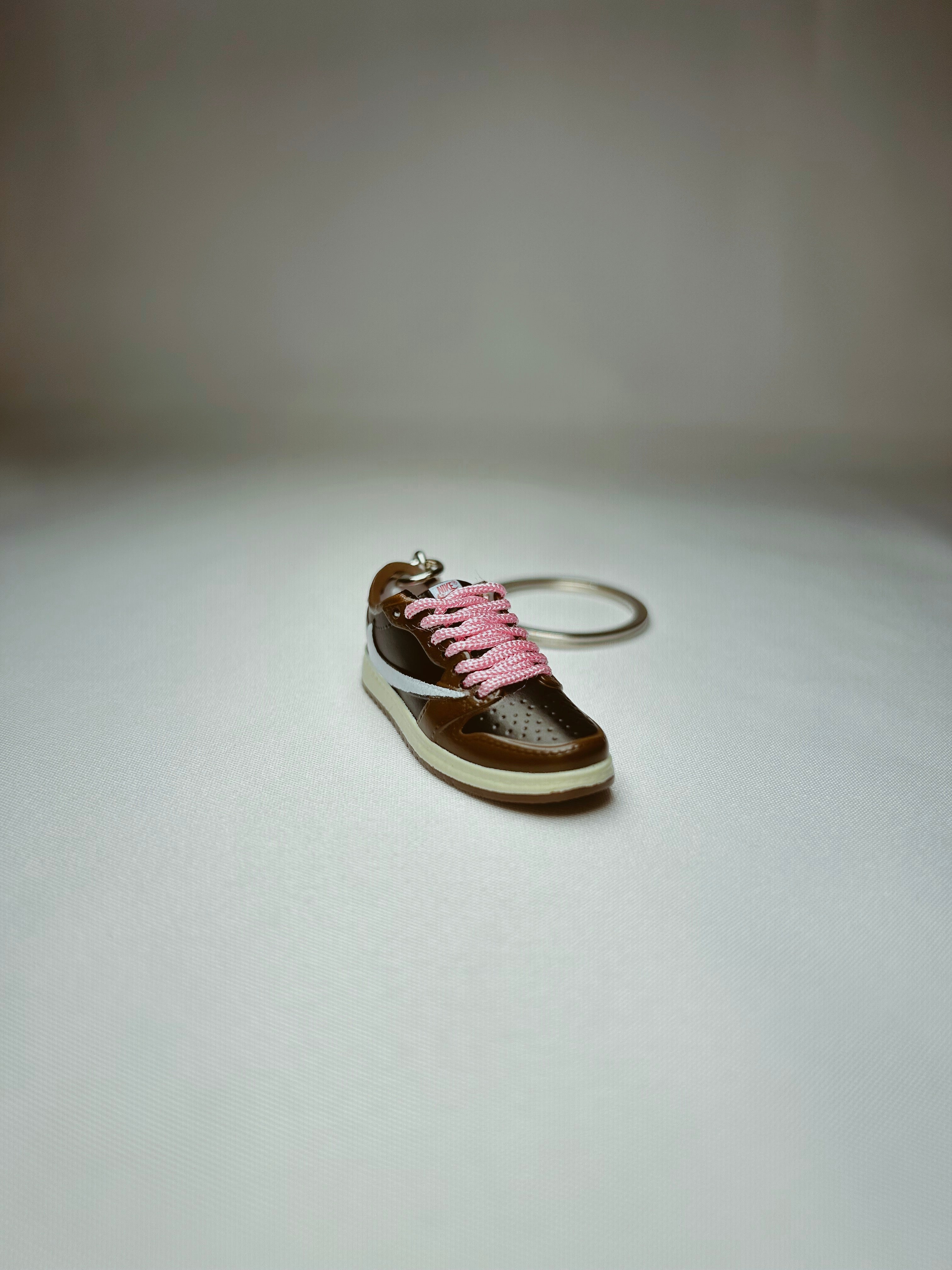 Travis Scott Air Jordan 1 Retro Low OG SP (Pink Lace) Mini Shoe Keychain