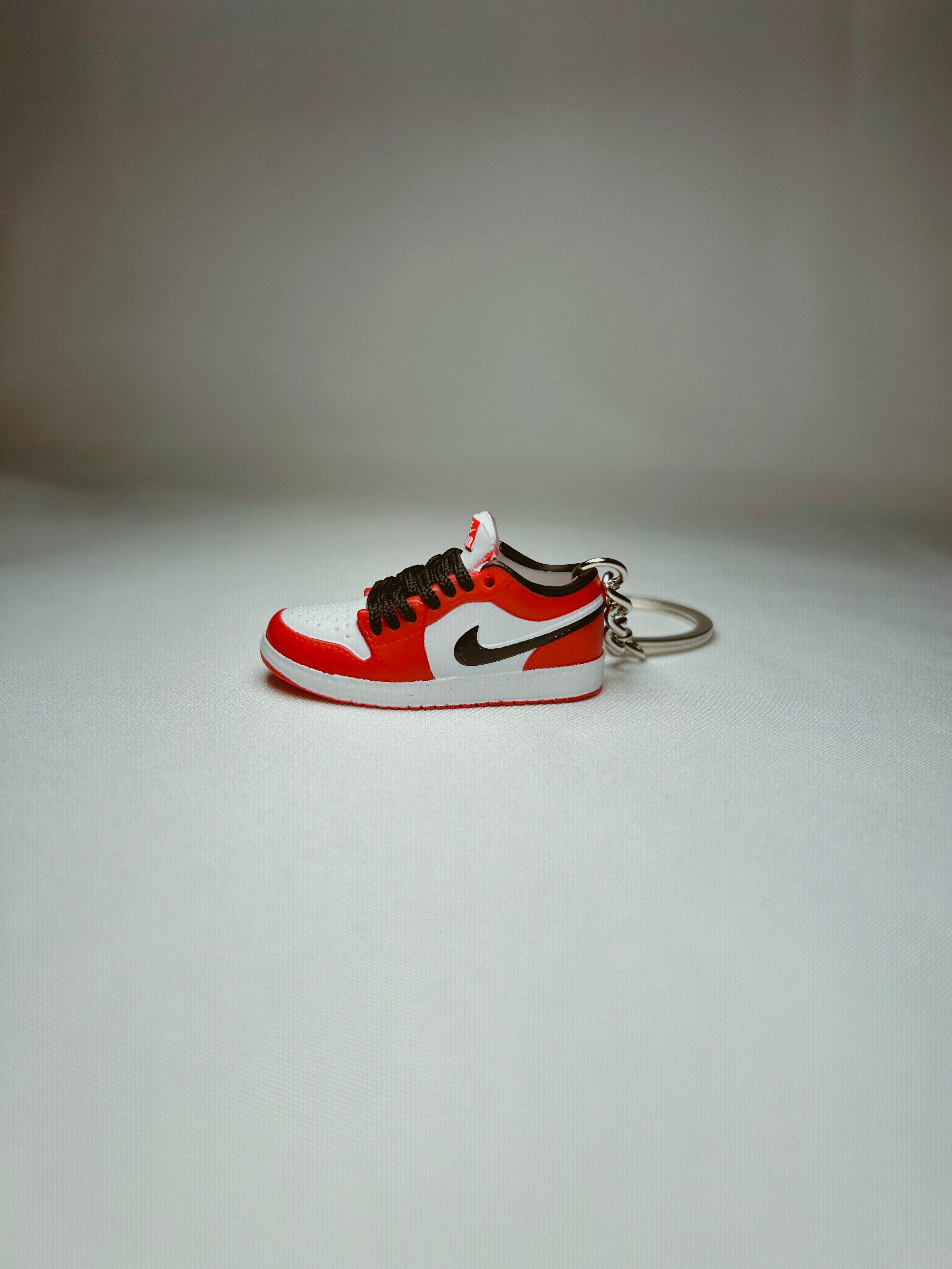 Air Jordan 1 Retro High OG 'Lost & Found' Mini Shoe Keychain