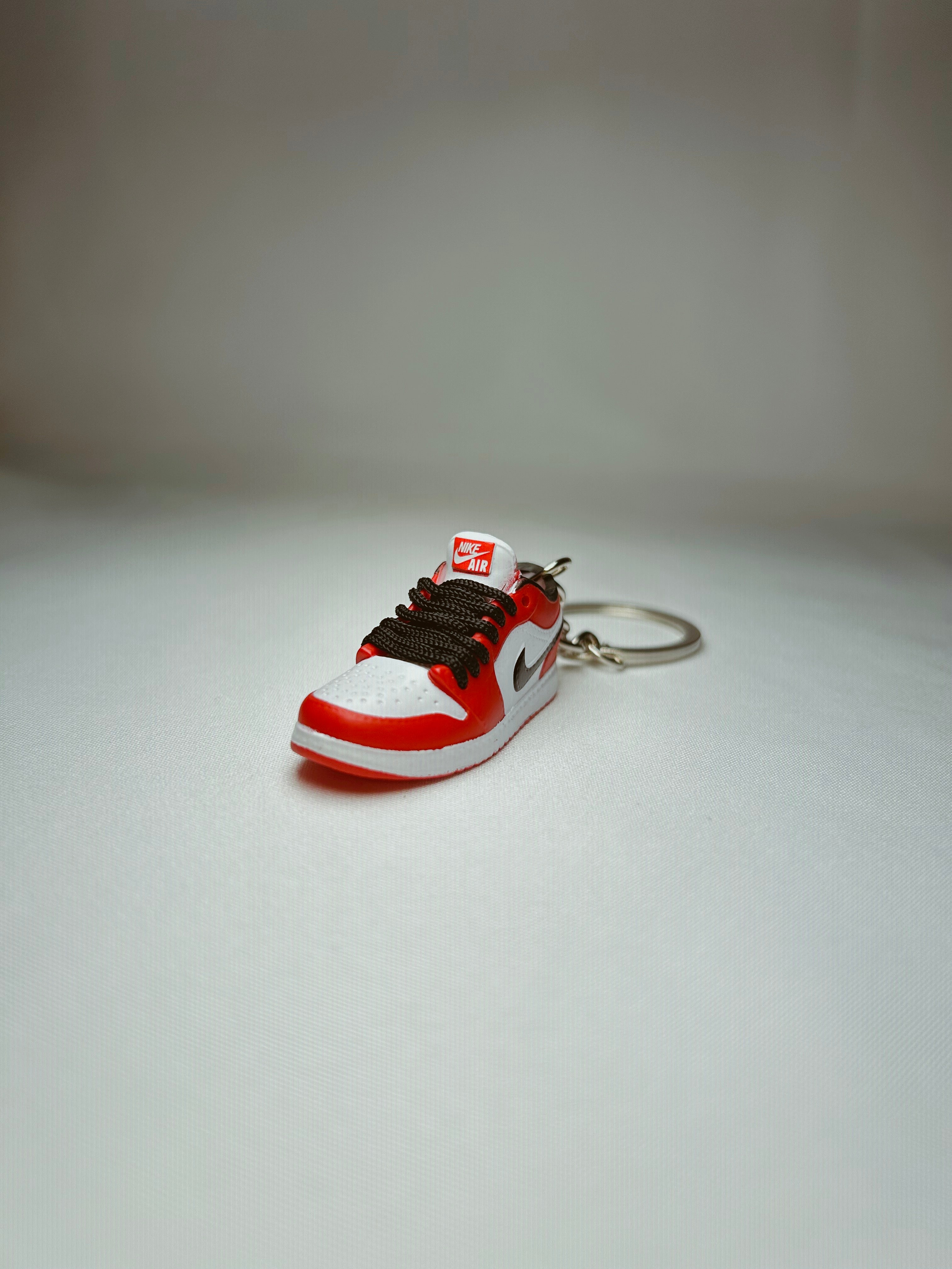 Air Jordan 1 Retro High OG 'Lost & Found' Mini Shoe Keychain