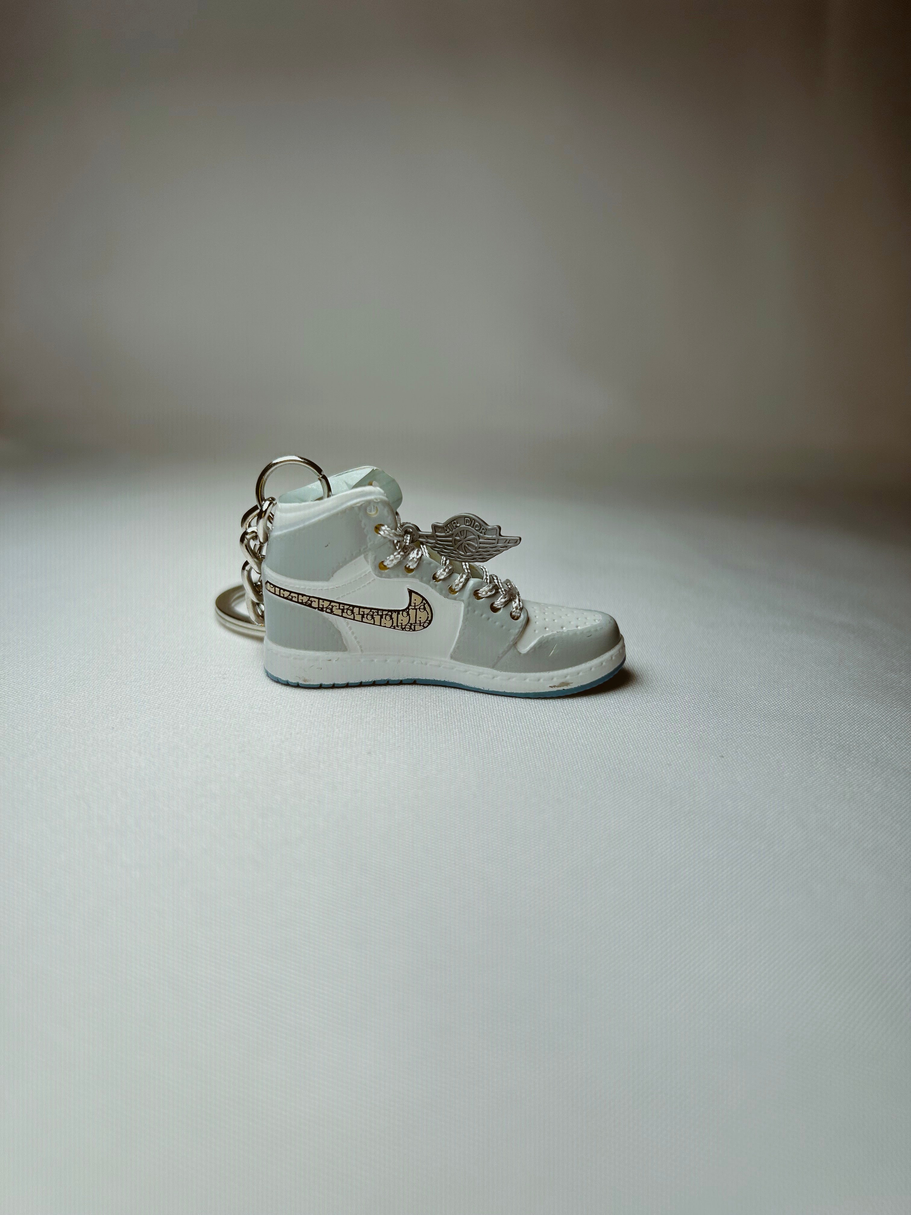 Air Jordan 1 High Dior Mini Shoe Keychain